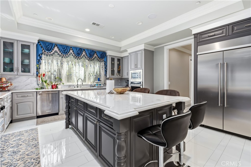 481 W Live Oak Avenue