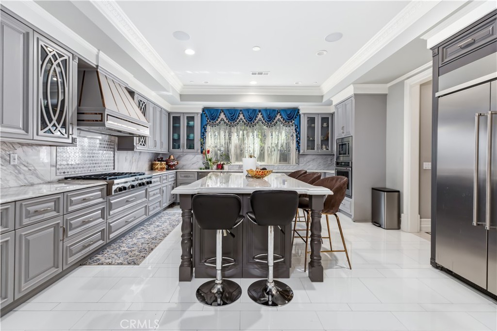 481 W Live Oak Avenue