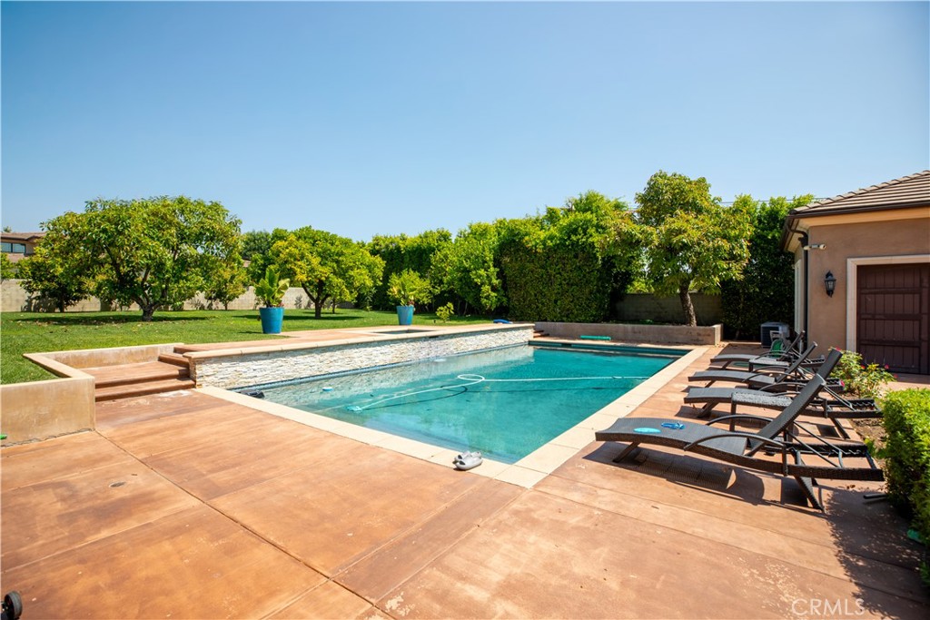 481 W Live Oak Avenue