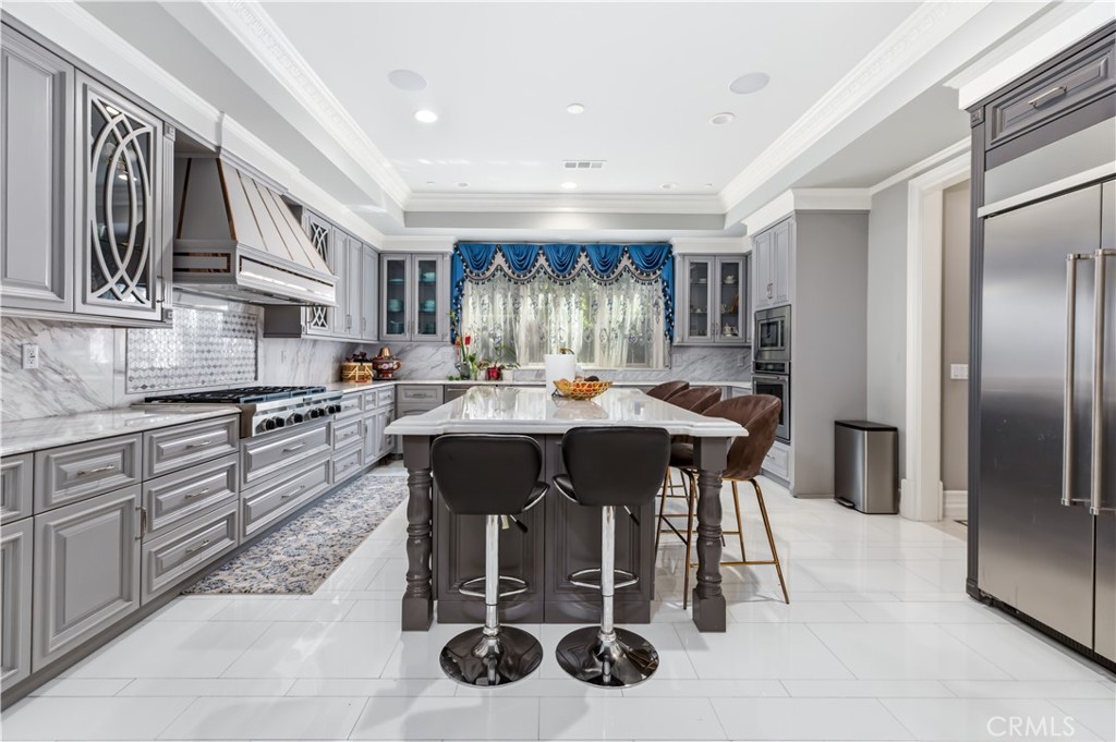 481 W Live Oak Avenue