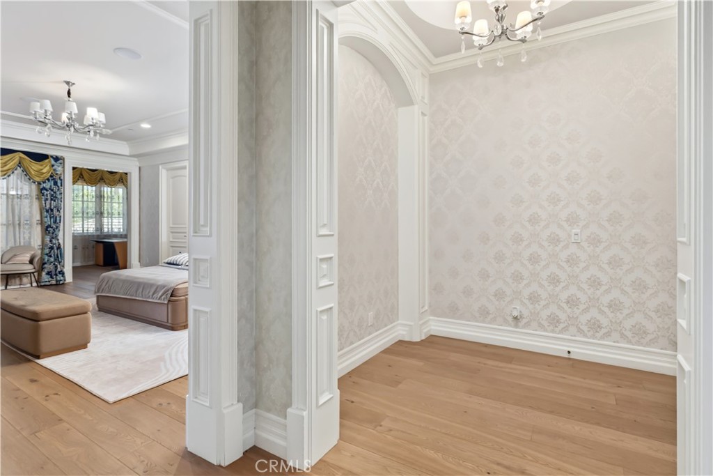 481 W Live Oak Avenue