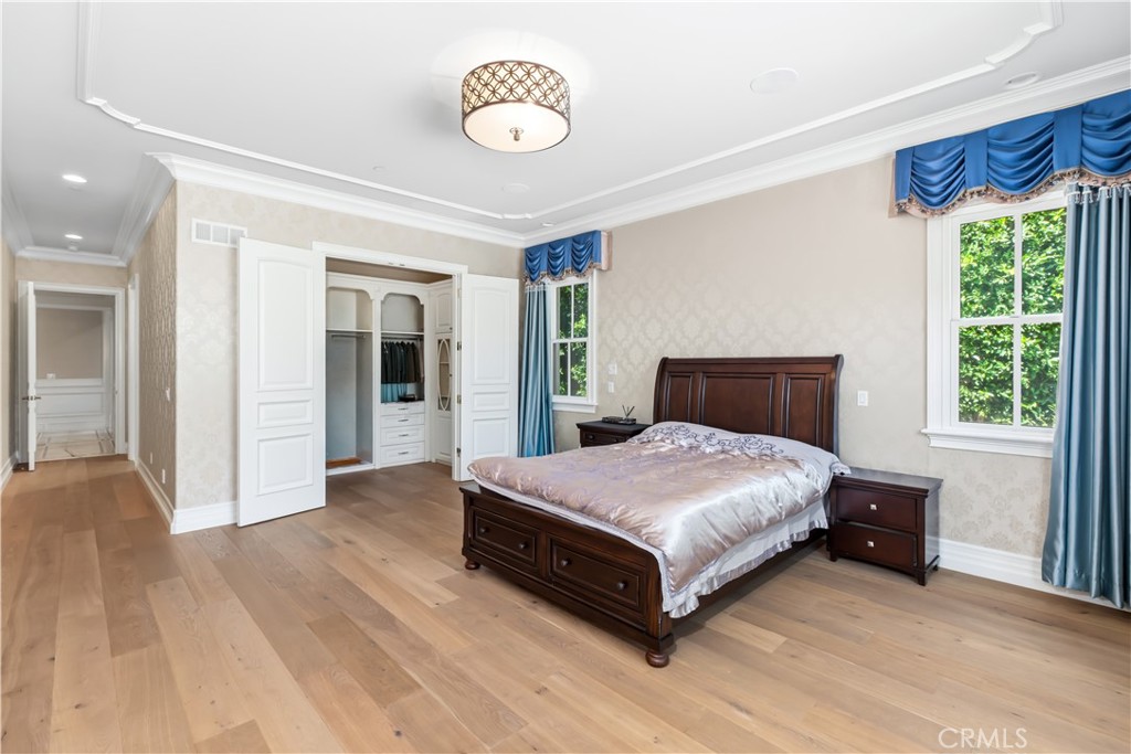 481 W Live Oak Avenue