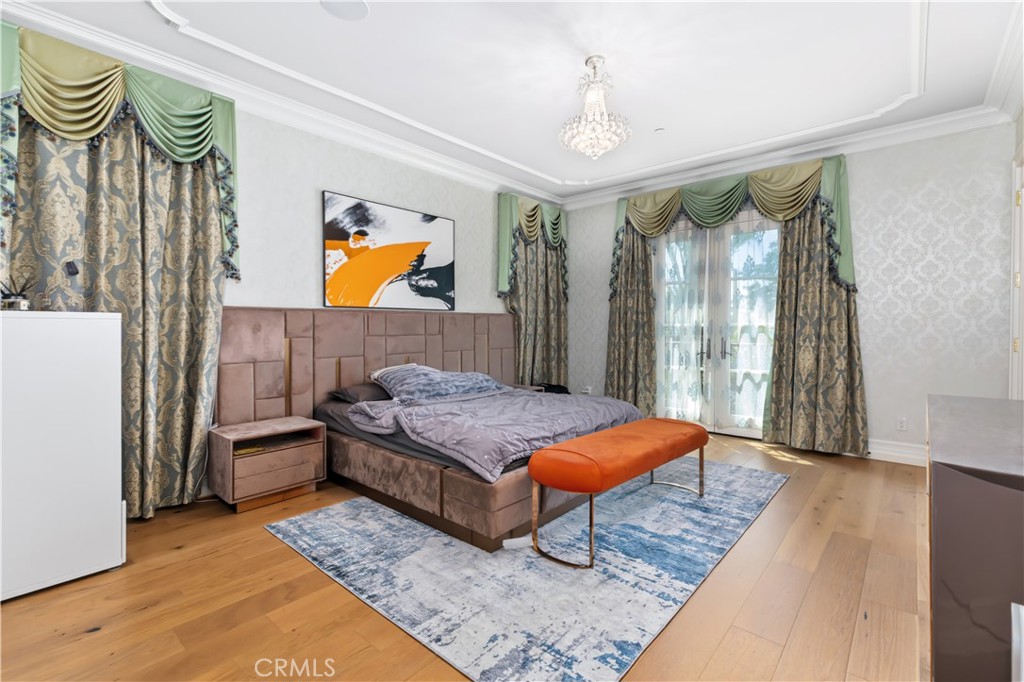 481 W Live Oak Avenue