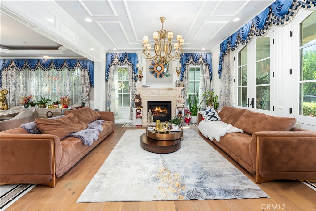 481 W Live Oak Avenue