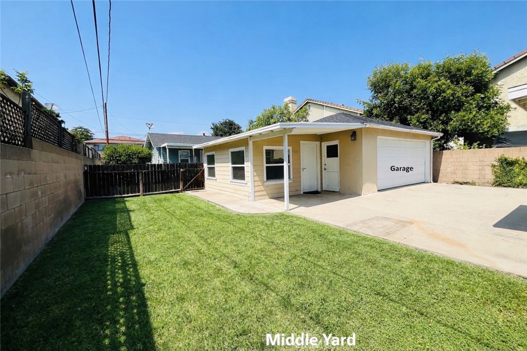 231 E Dexter