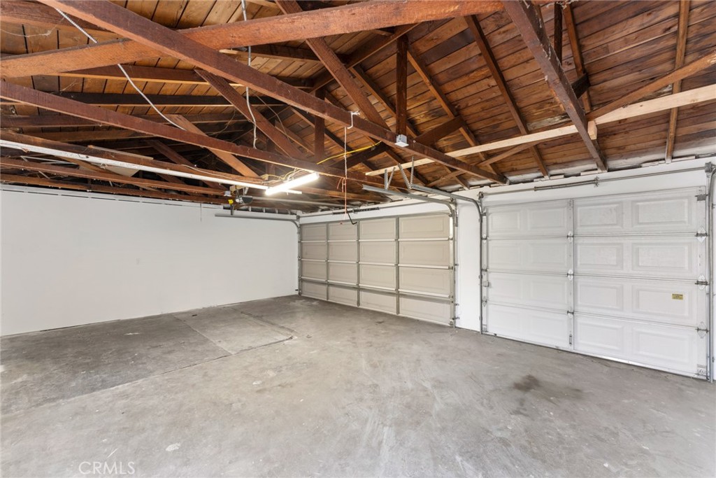 940 W 73rd