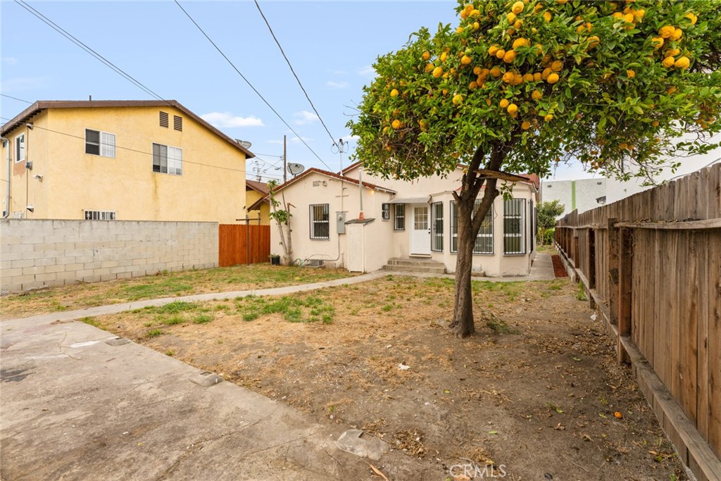 940 W 73rd