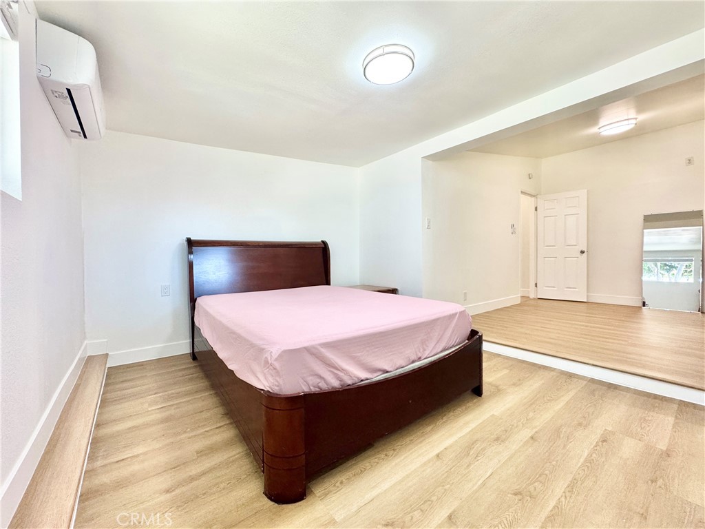 437 N Begonia