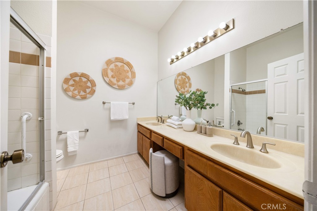 480 N Moore Avenue D