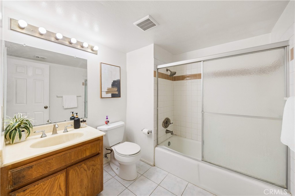 480 N Moore Avenue D