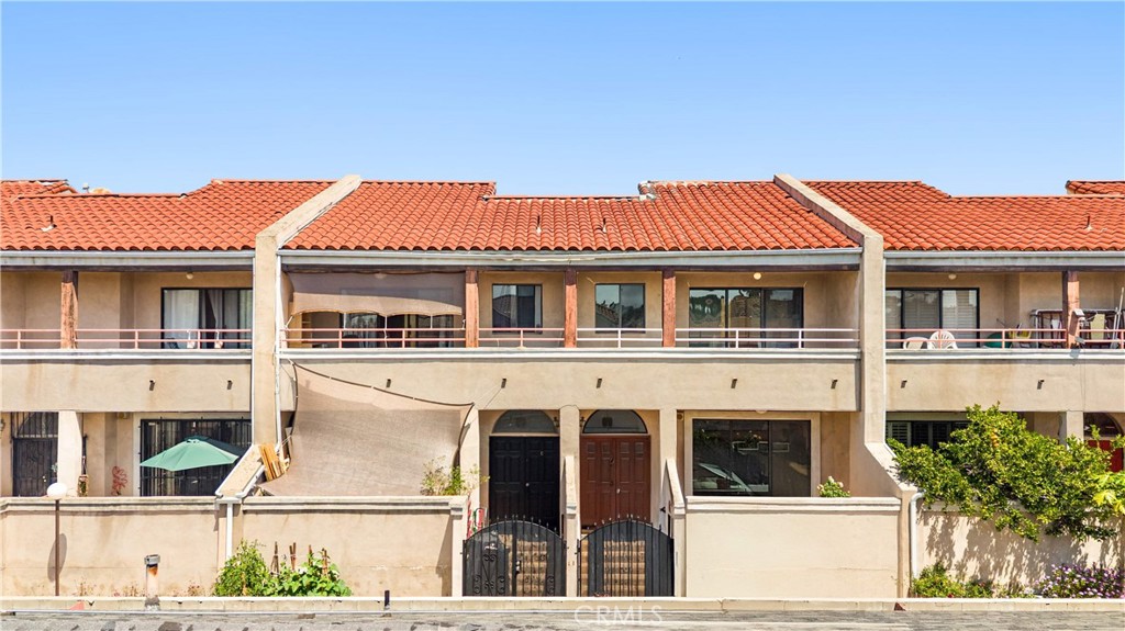 480 N Moore Avenue D