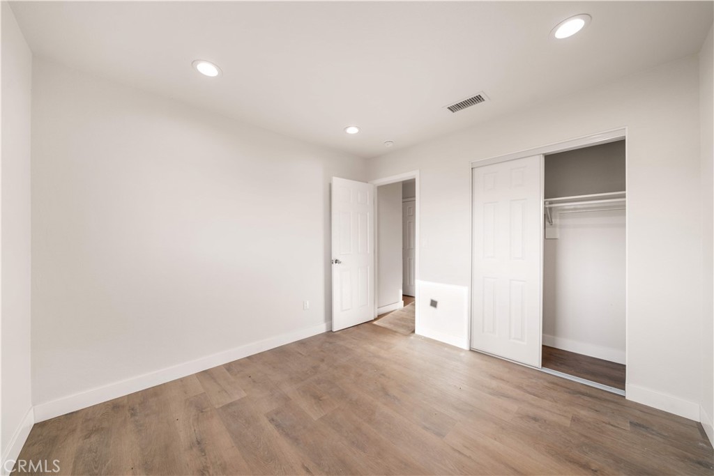 8646 Tamarind Avenue