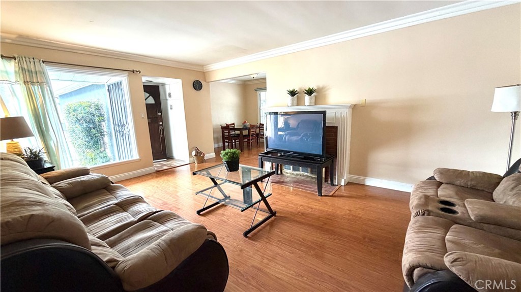 537 N Orah Avenue