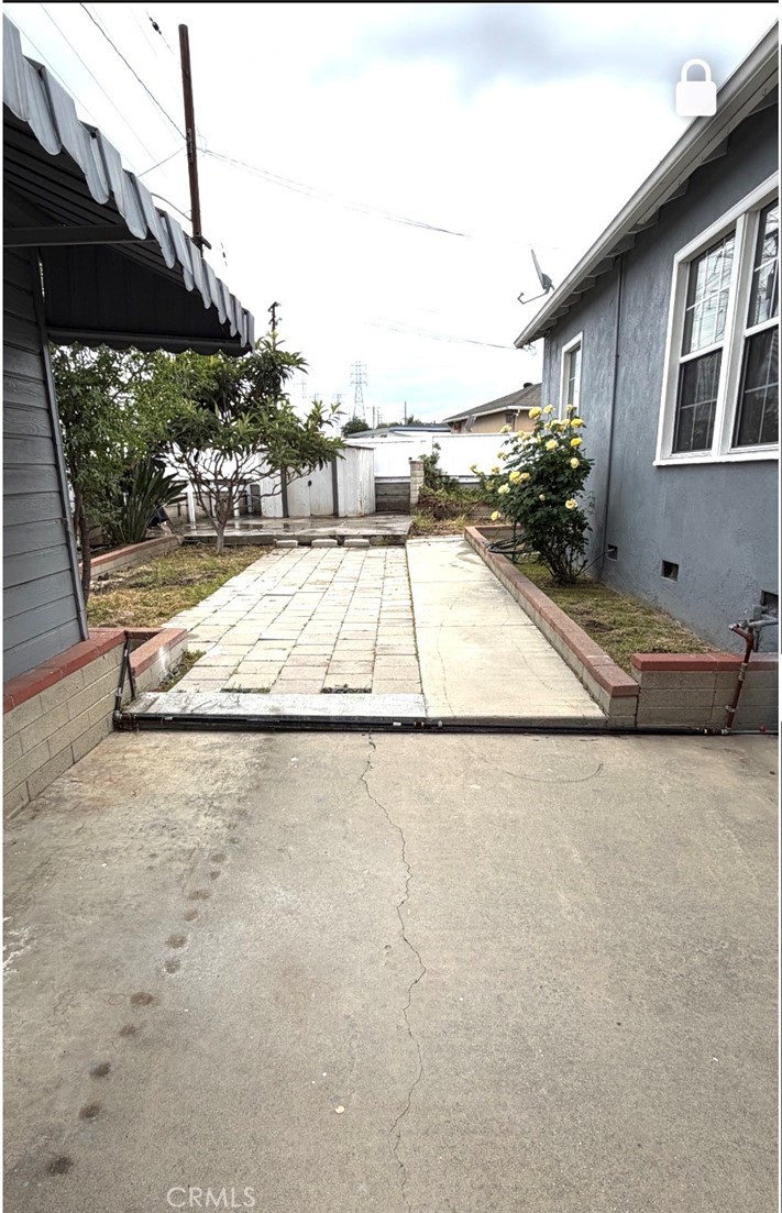 537 N Orah Avenue