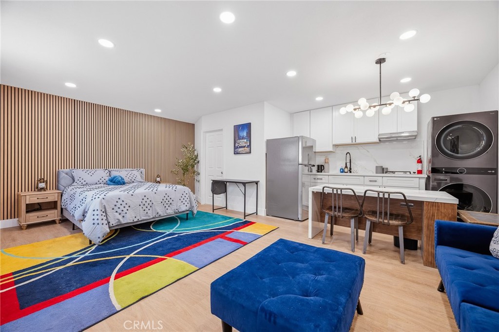 1504 Bromley
