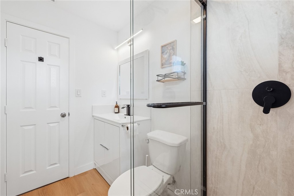 1504 Bromley