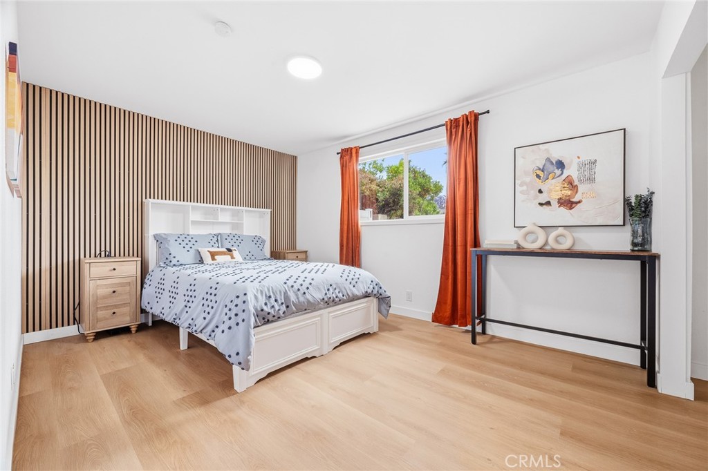1504 Bromley