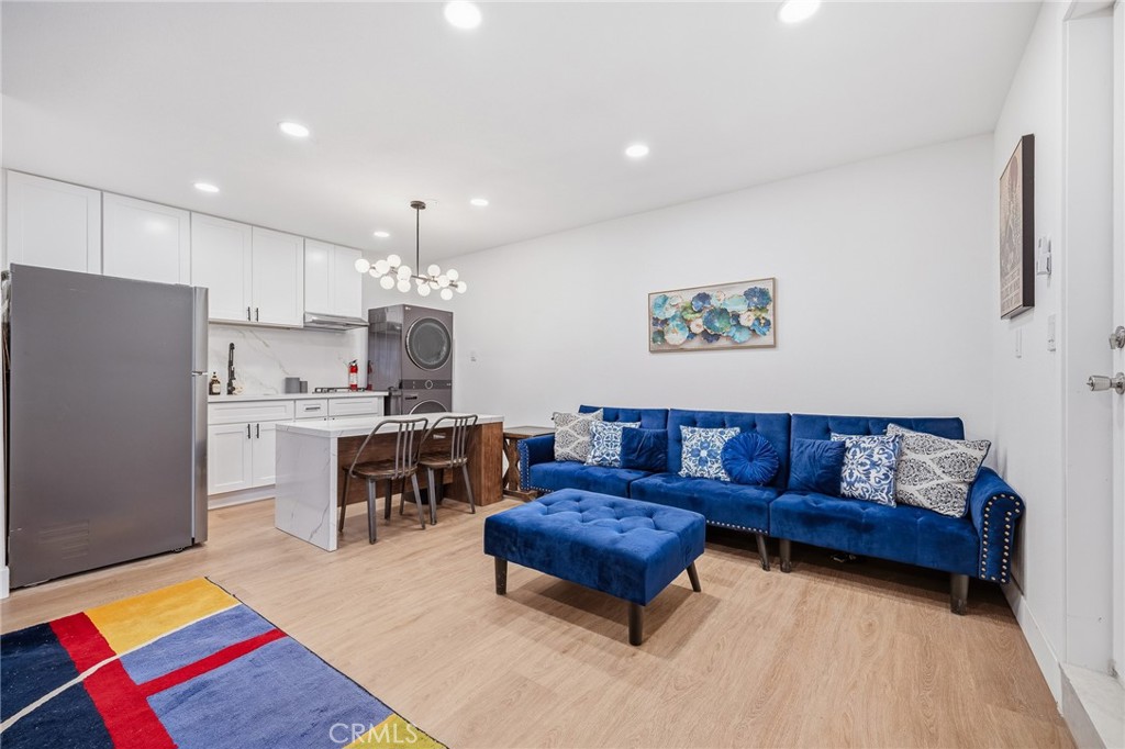 1504 Bromley