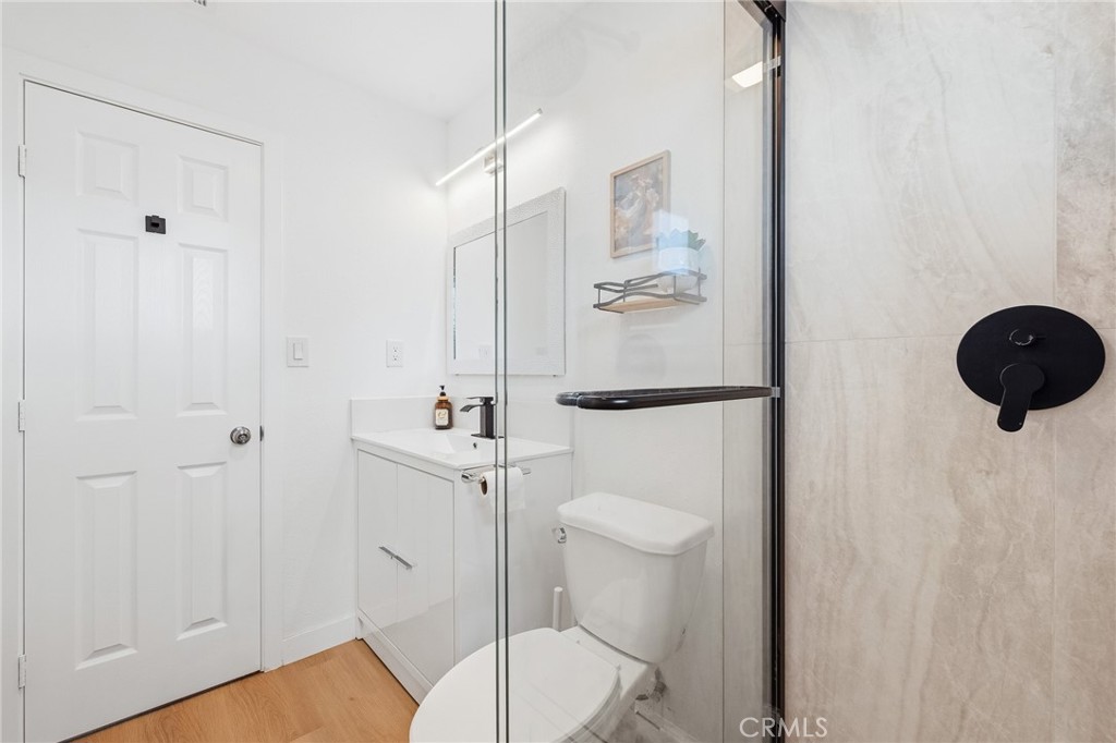 1504 Bromley