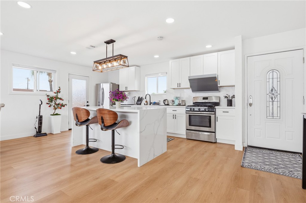 1504 Bromley