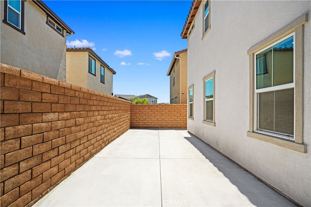 4125 E La Jolla Street