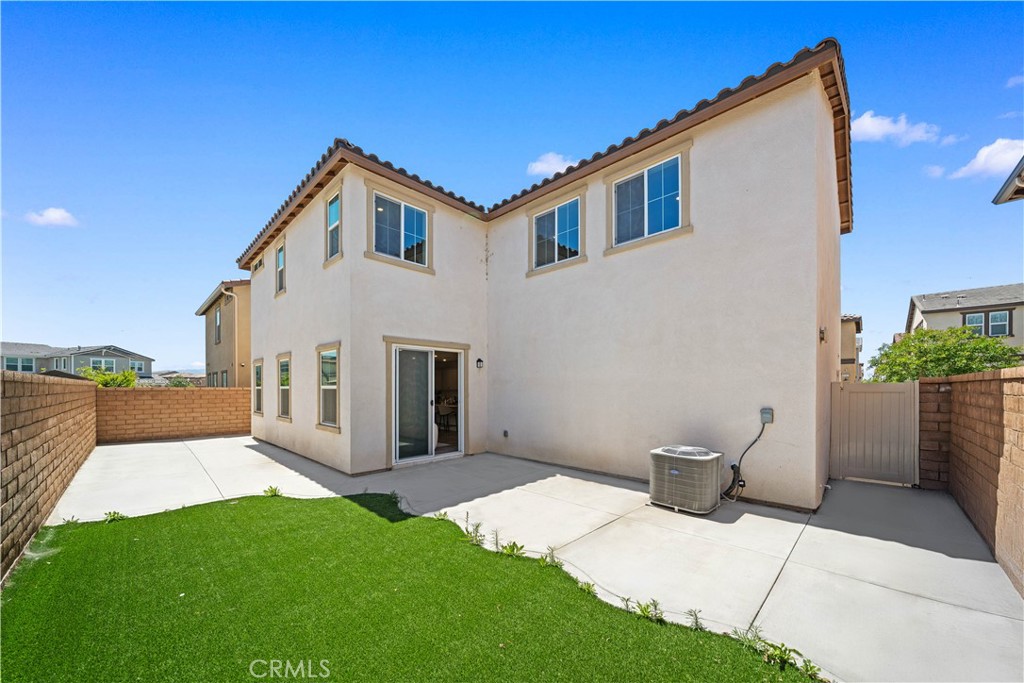4125 E La Jolla Street