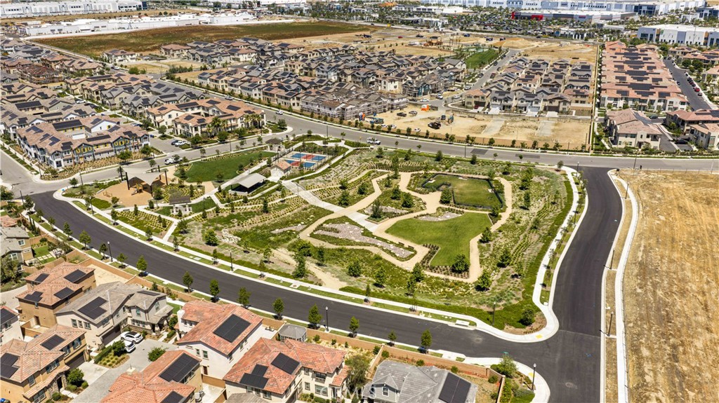 4125 E La Jolla Street