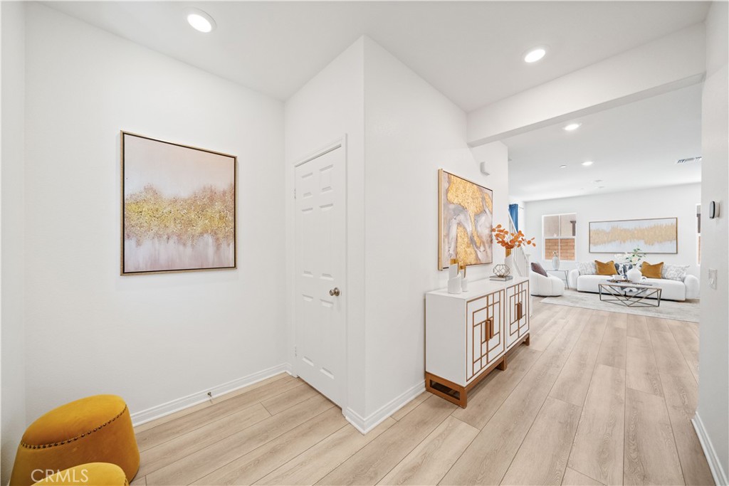 4125 E La Jolla Street