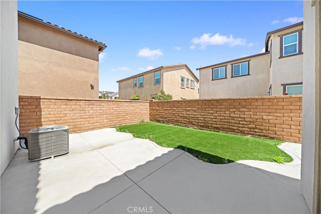 4125 E La Jolla Street