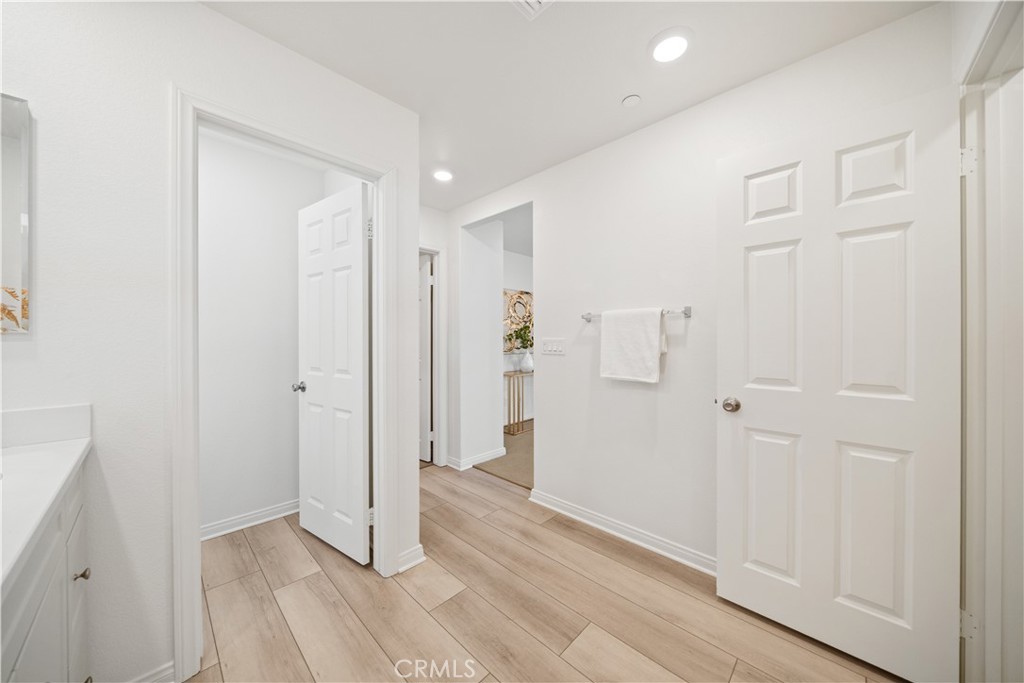 4125 E La Jolla Street