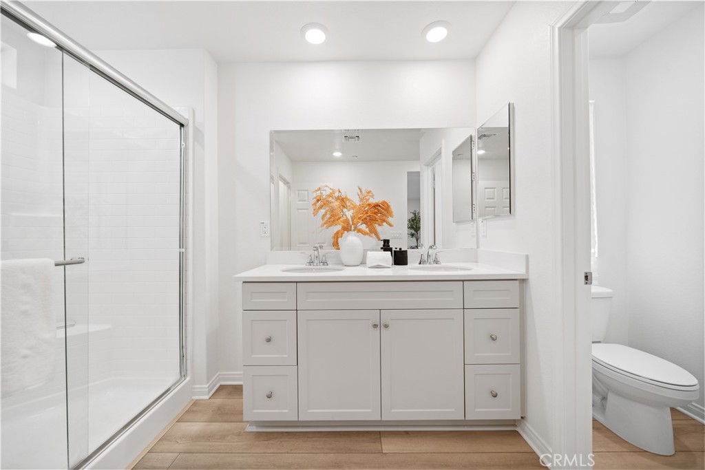4125 E La Jolla Street
