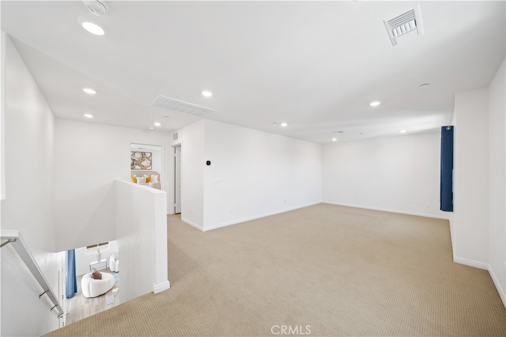 4125 E La Jolla Street