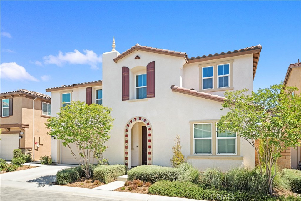 4125 E La Jolla Street