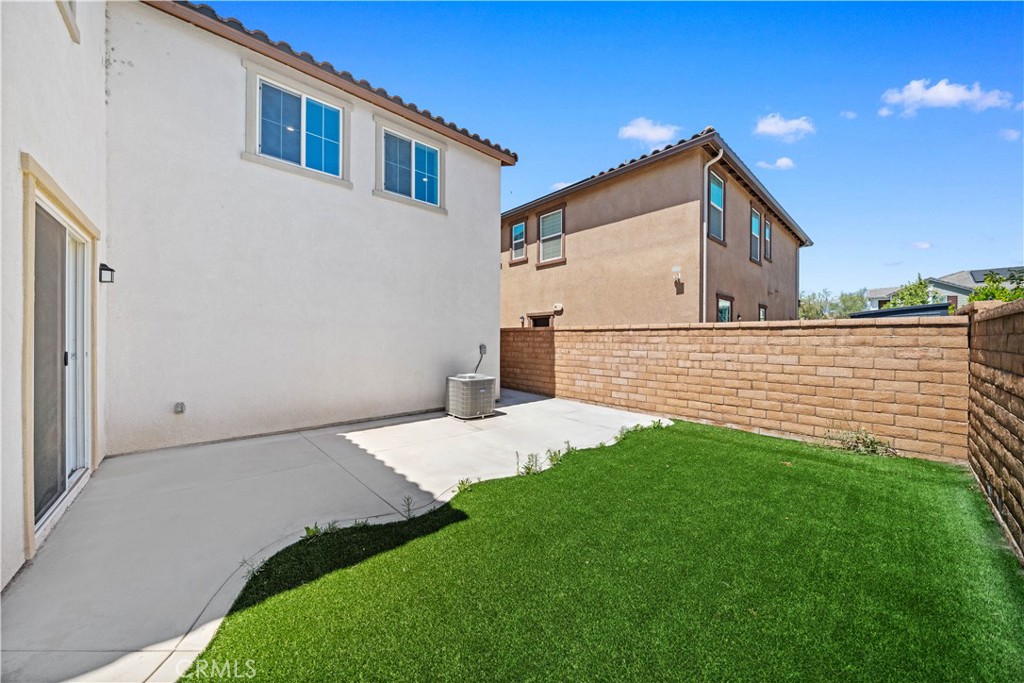 4125 E La Jolla Street