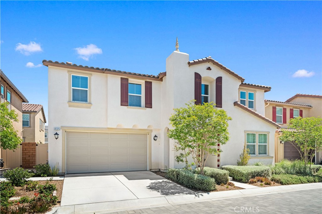 4125 E La Jolla Street