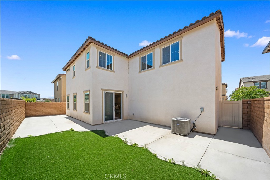 4125 E La Jolla Street