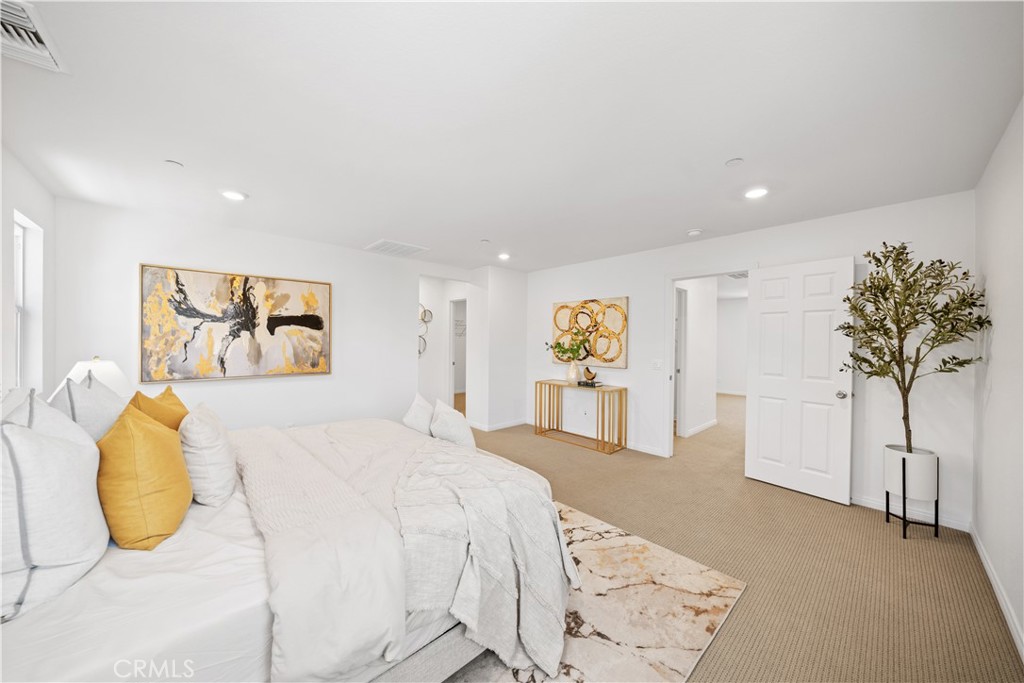 4125 E La Jolla Street
