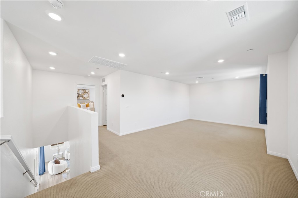 4125 E La Jolla Street