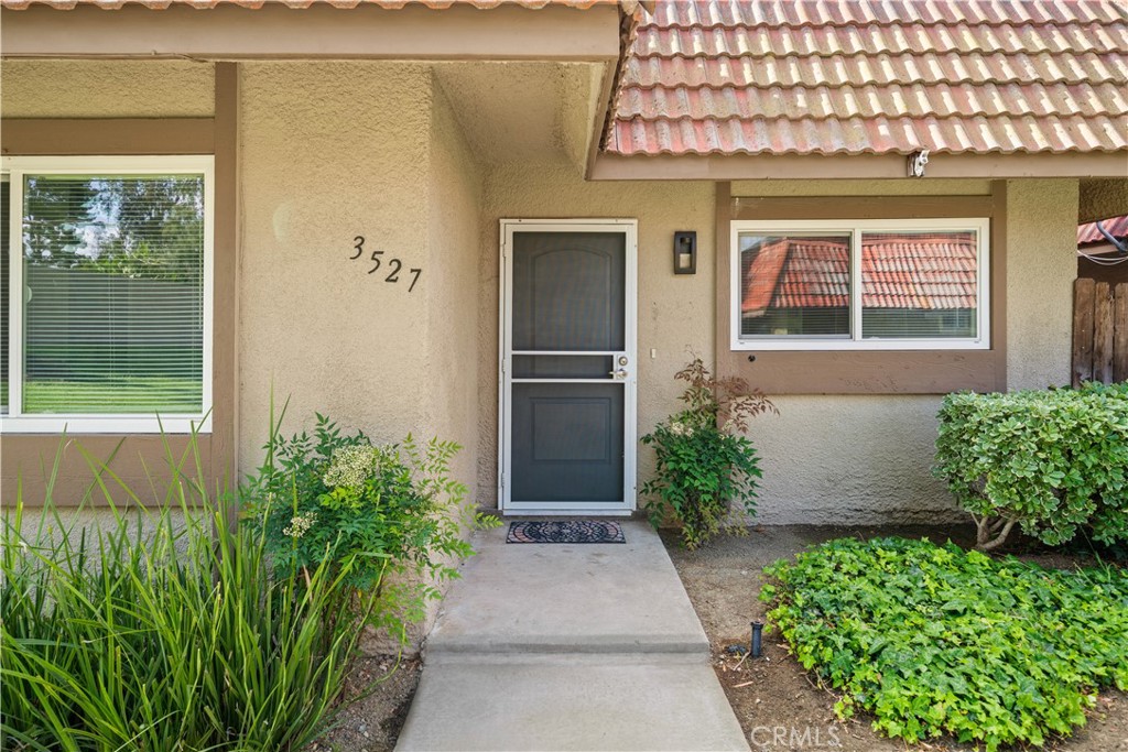3527 Terrace Dr