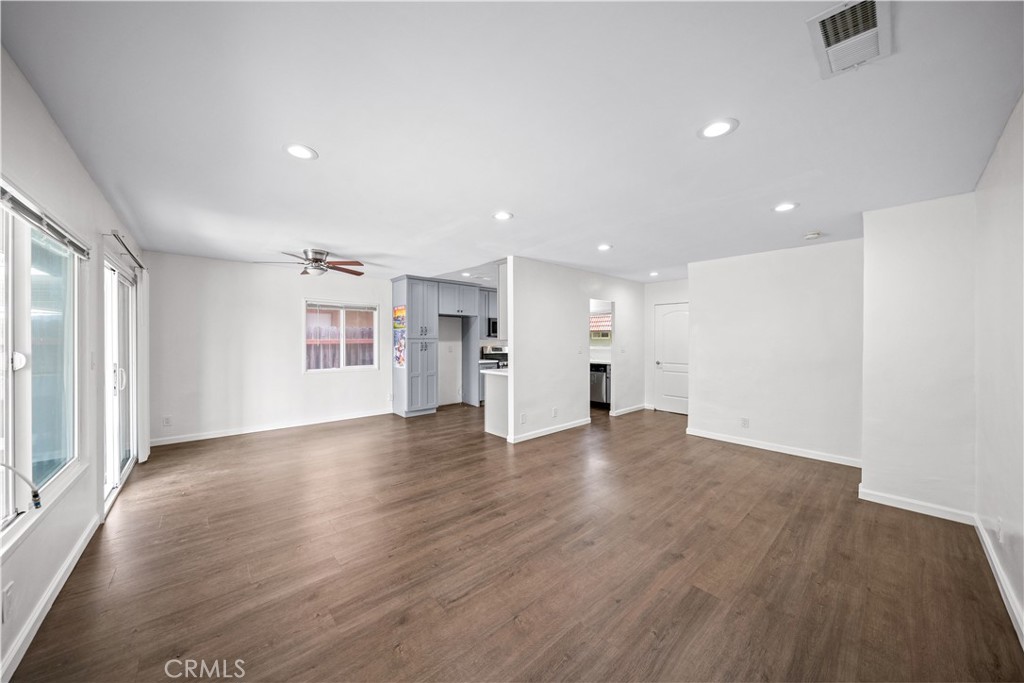 3527 Terrace Dr