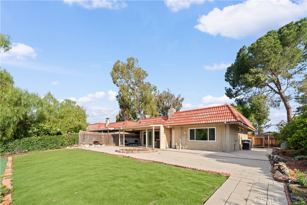3527 Terrace Dr