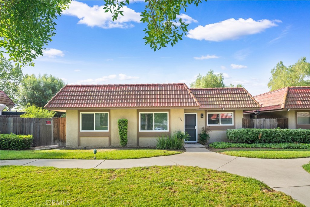 3527 Terrace Dr