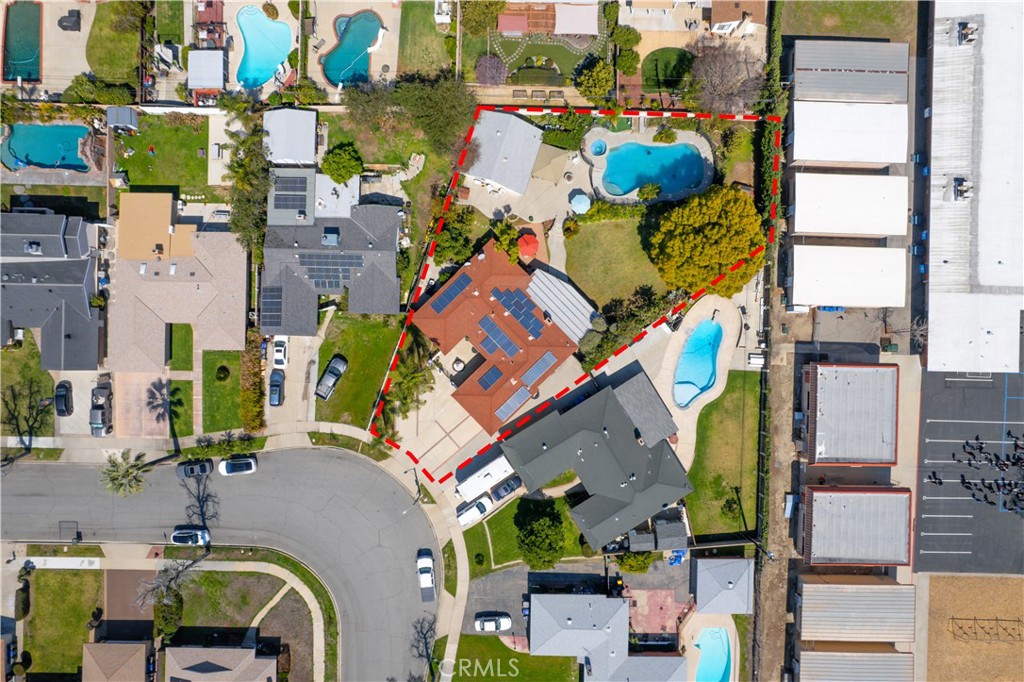 818 W Bonnie Brae Court