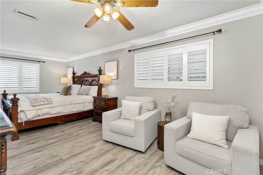 818 W Bonnie Brae Court