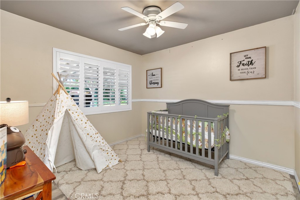 818 W Bonnie Brae Court