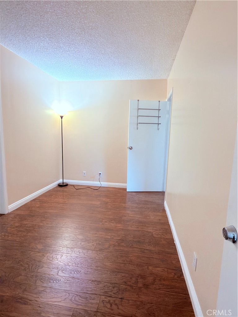 11724 Hemlock