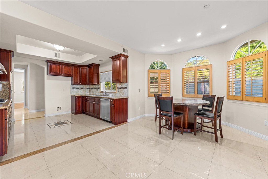 5215 Buffington