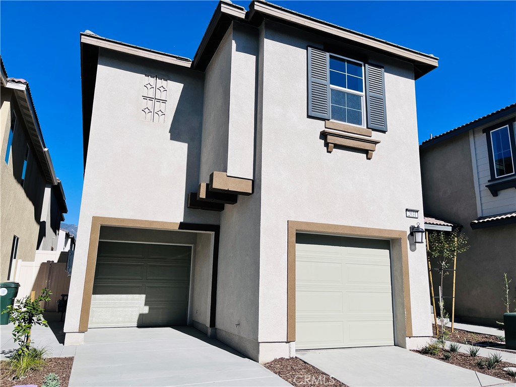 2031 Divine Arroyo