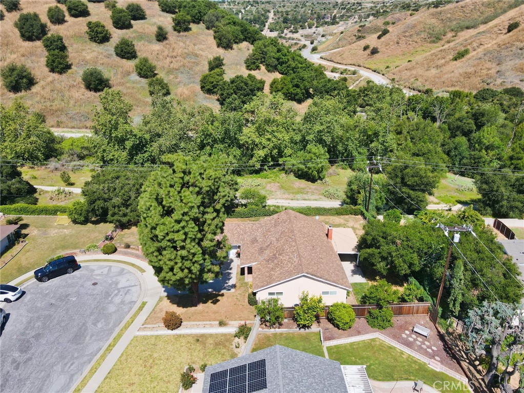 14403 Crystal Lattern