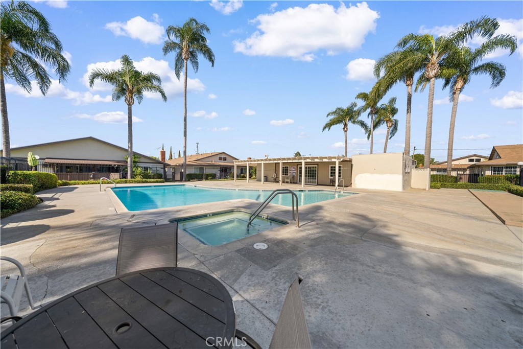9166 Cerritos Avenue 48